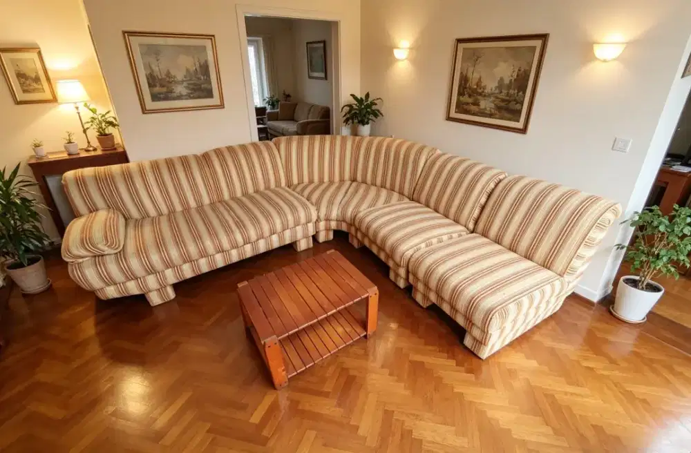 Sofa sudut + meja kayu