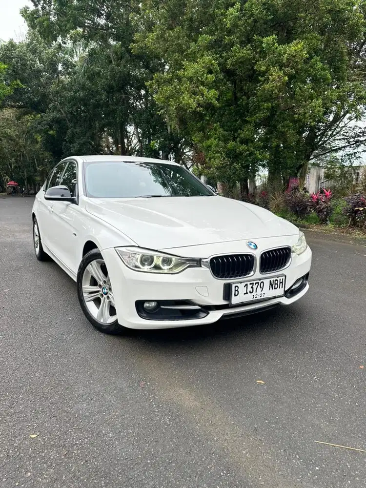 BMW F30 320i AT 2014
