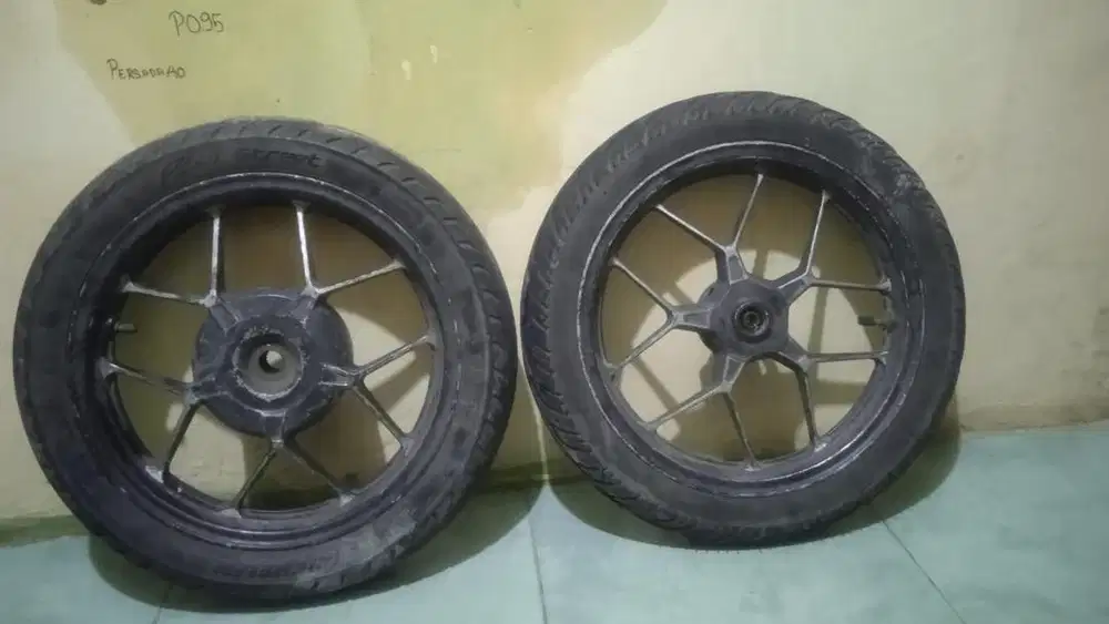 Veleg vario 125 leg new