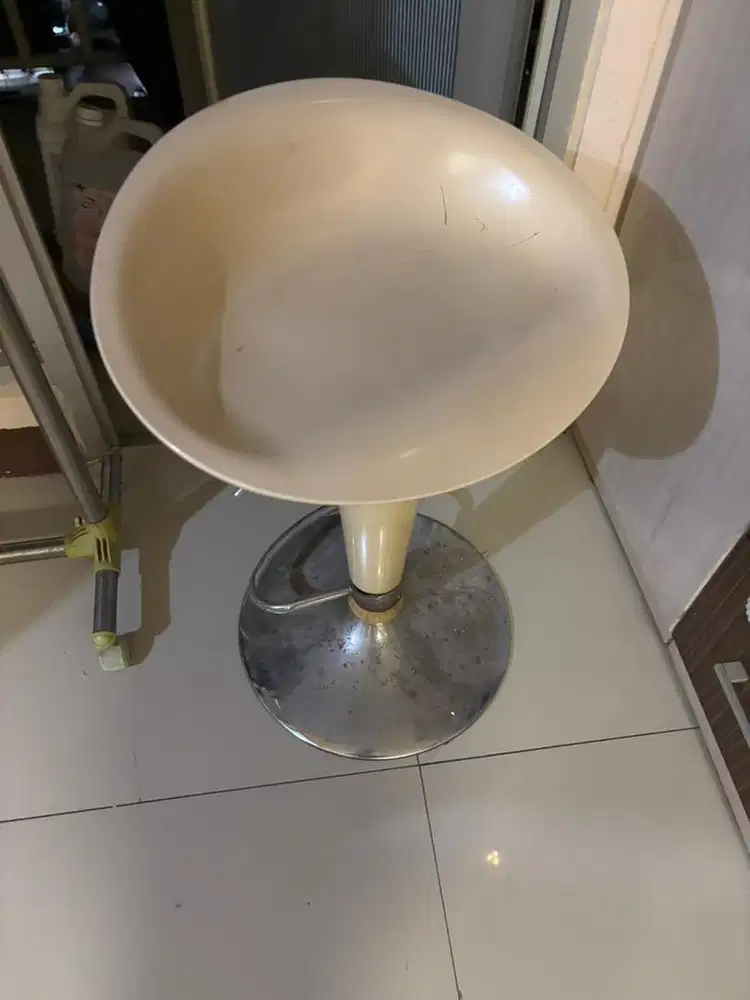 Dijual murah kursi bar pedestal swivel adjustable