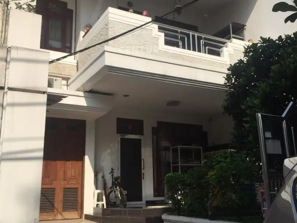 Dijual Rumah 2 Lantai Lokasi Sangat Strategis Di Kebayoran Baru