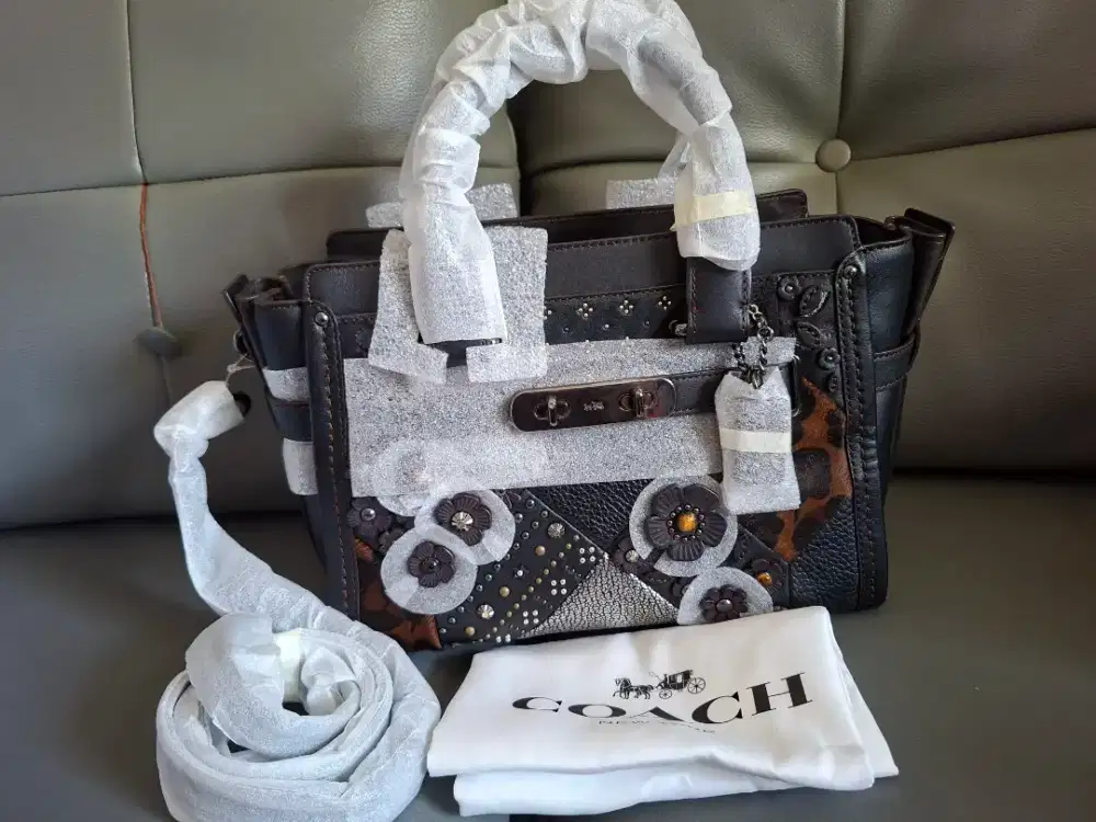 Tas Coach floral Black Leather Authentic USA