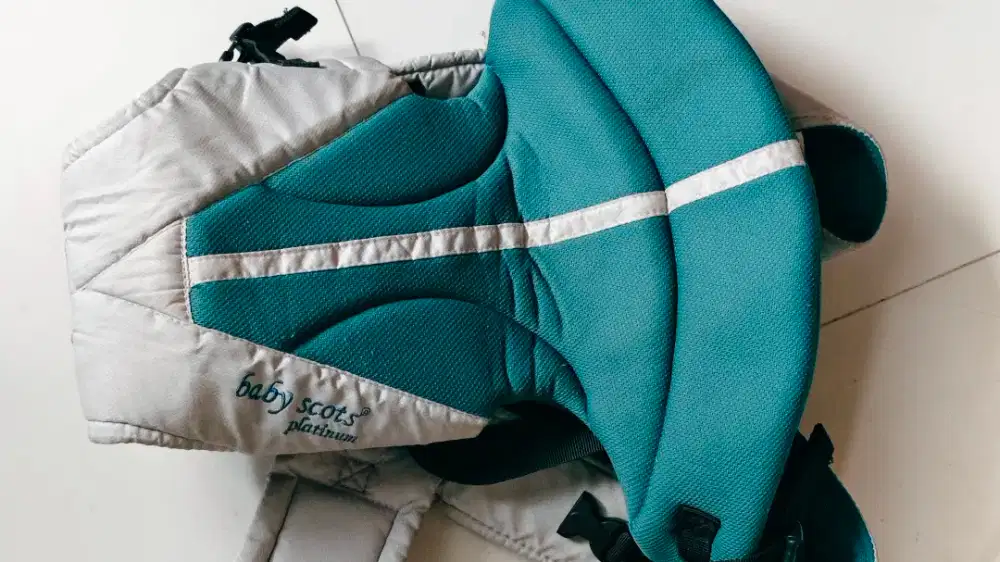 Alat gendong bayi Baby Scots Platinum Bekas