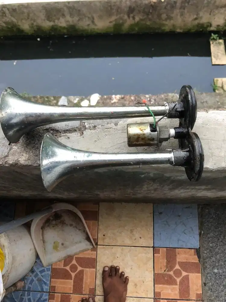 Klakson angin 2 corong