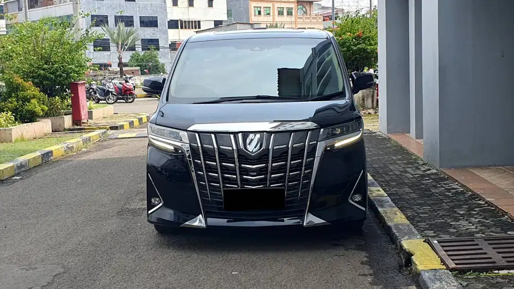 Toyota Alphard 2.5G TSS Pilot Seat Black On Beige 2021 Like New Record