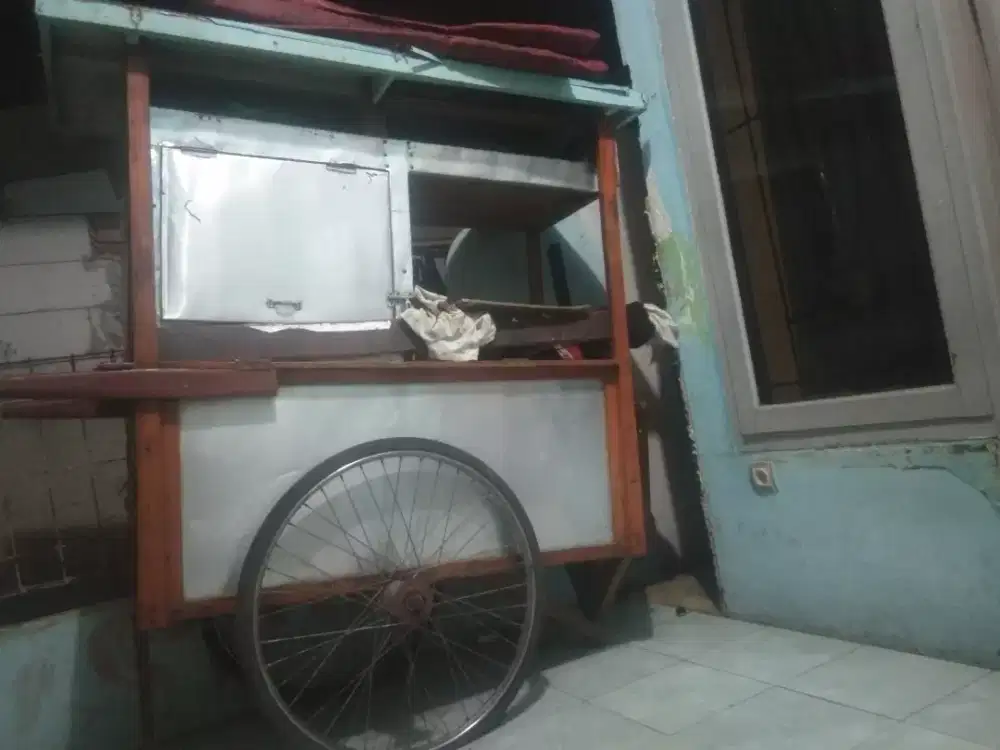 jual gerobak bakso di buat kayu jati