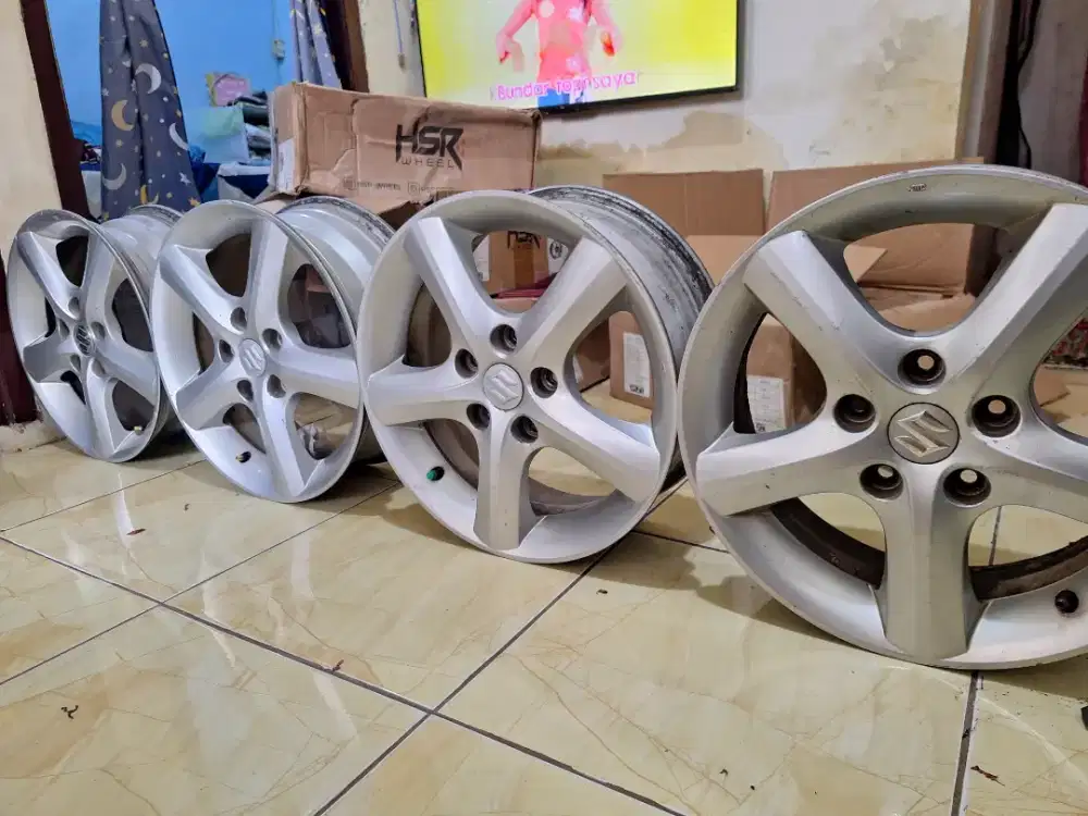 Velg mobil X-over, Juke,, SX4, S-Cross, Ertiga, XL7, Apv, Vitara, Br-V