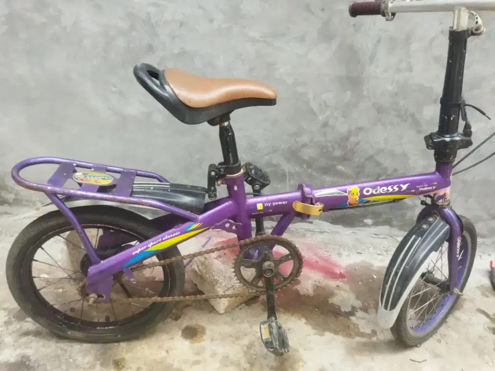 Sepeda lipat odessy 16