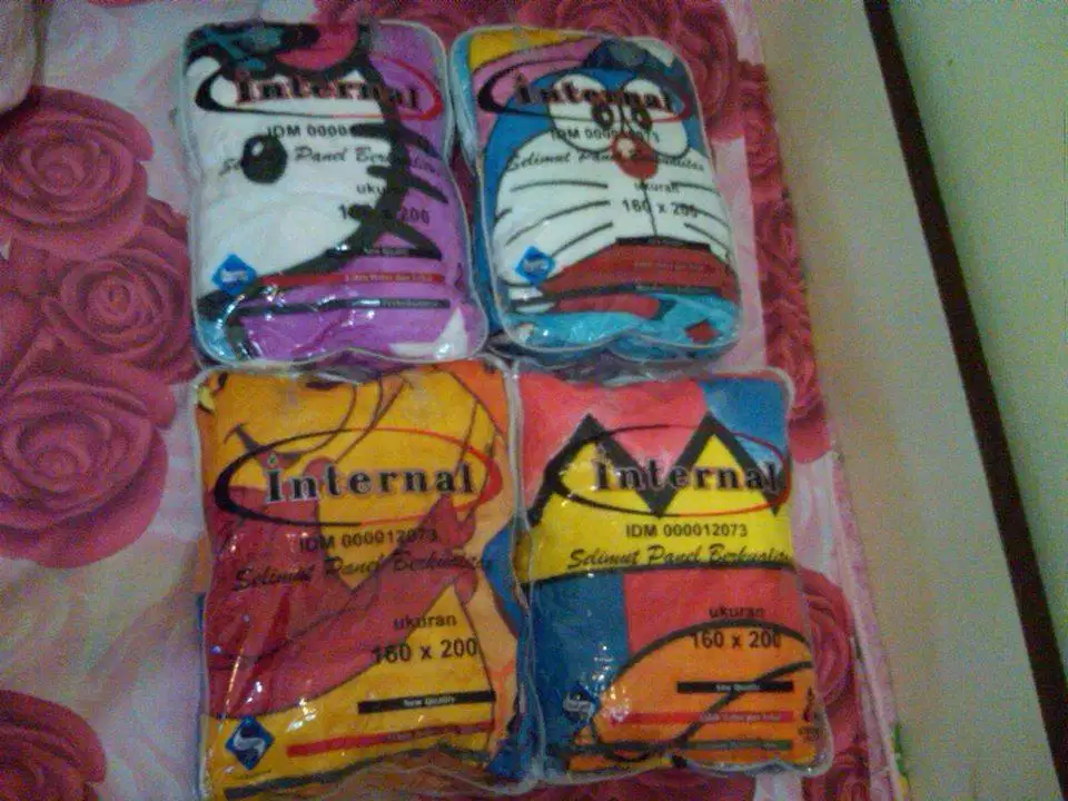 Selimut Internal Uk 160CMX200CM Motif Barcelona & Kartun Via Gosend