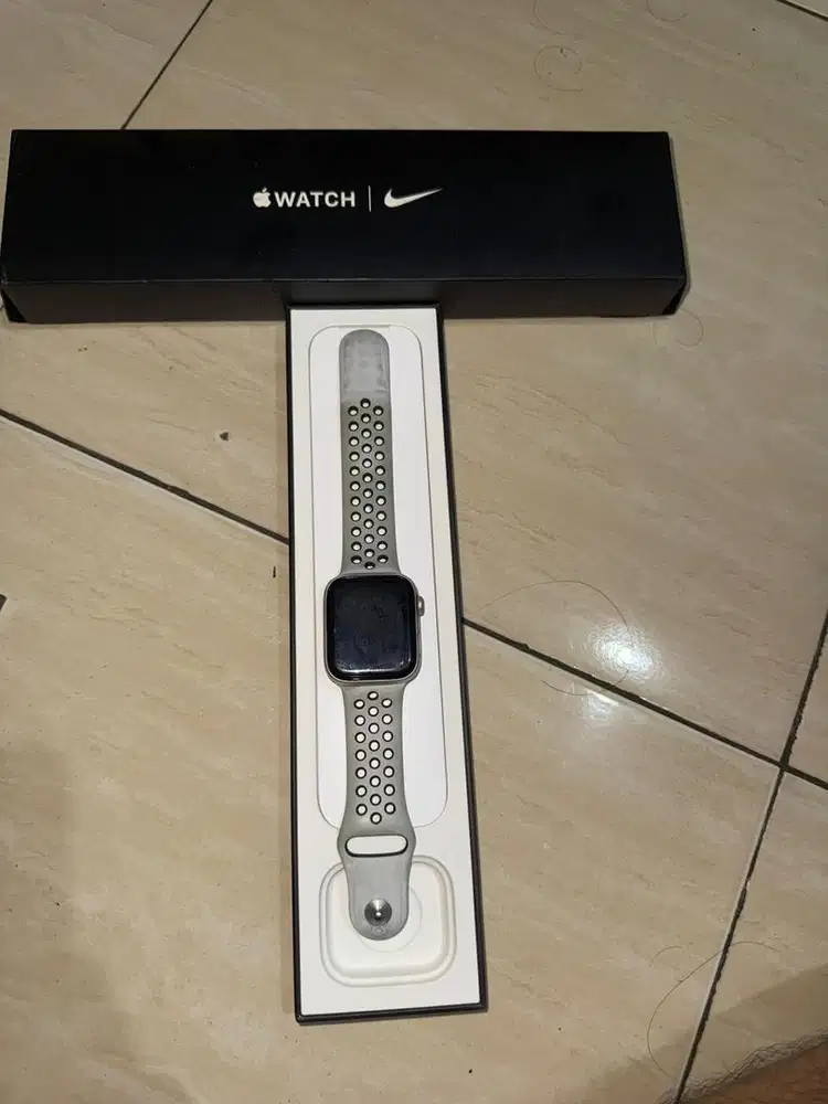 APPLE WATCH SE 44MM