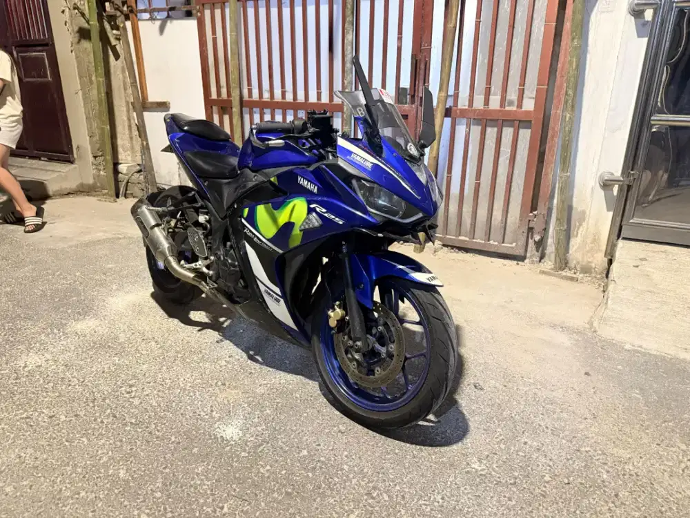 Yamaha R25 2015 Movistar