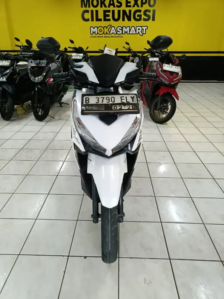 Dijual motor Honda Vario 125 cbs iss 2018