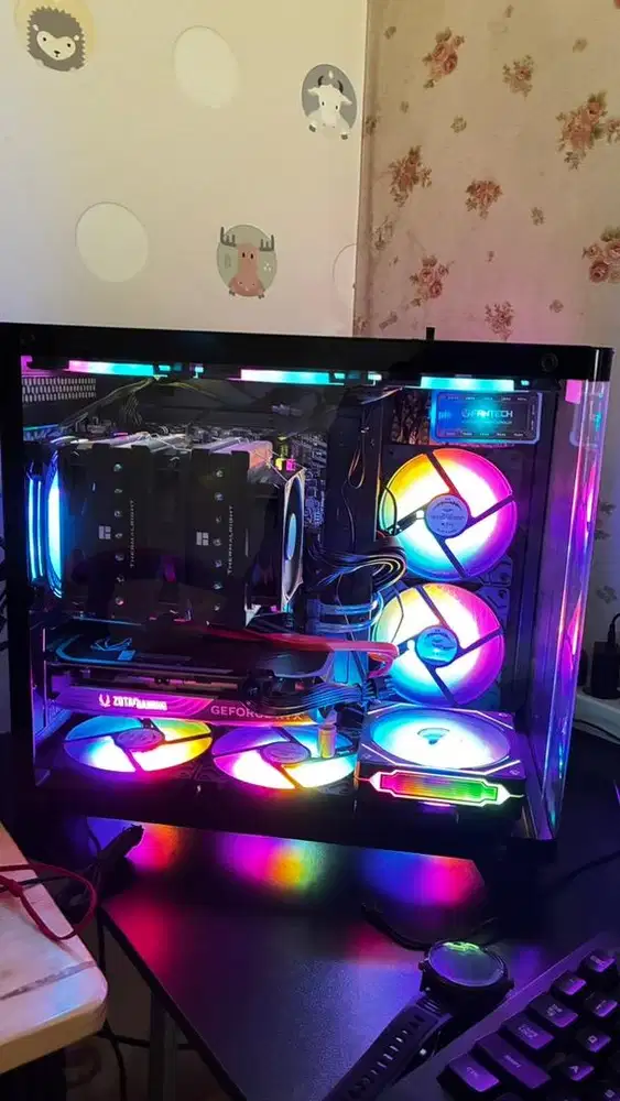PC GAMING + MONITOR