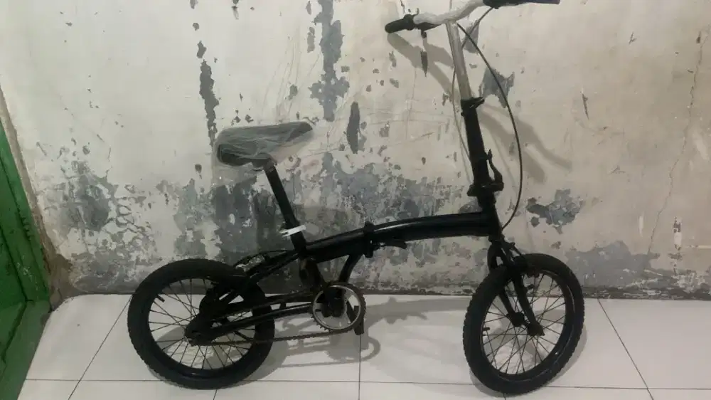 Dijual sepeda lipat UK 16 BU