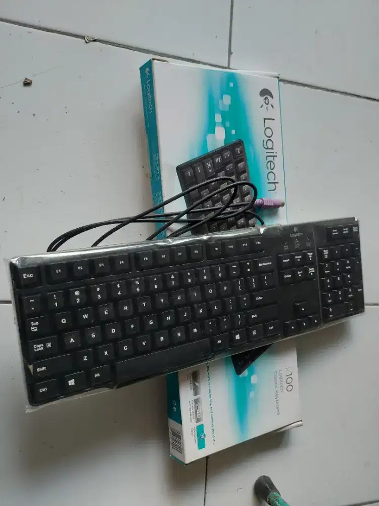 Keyboard logitech k 100
