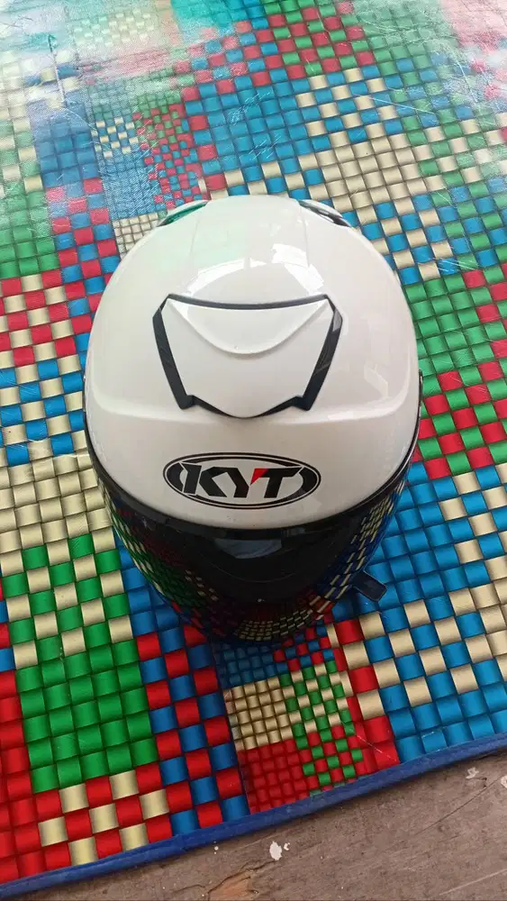 Helm KYT kyoto putih original 300k bisa nego