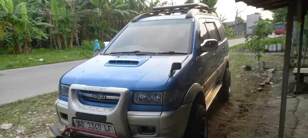 Chevrolet Tavera 2003 Bensin