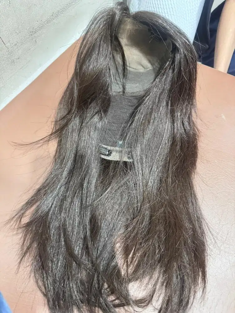 Wig dari rambut asli