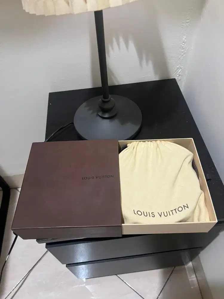Sabuk LV original