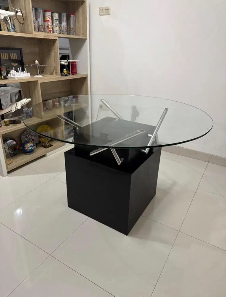 Dijual meja makan celini segera