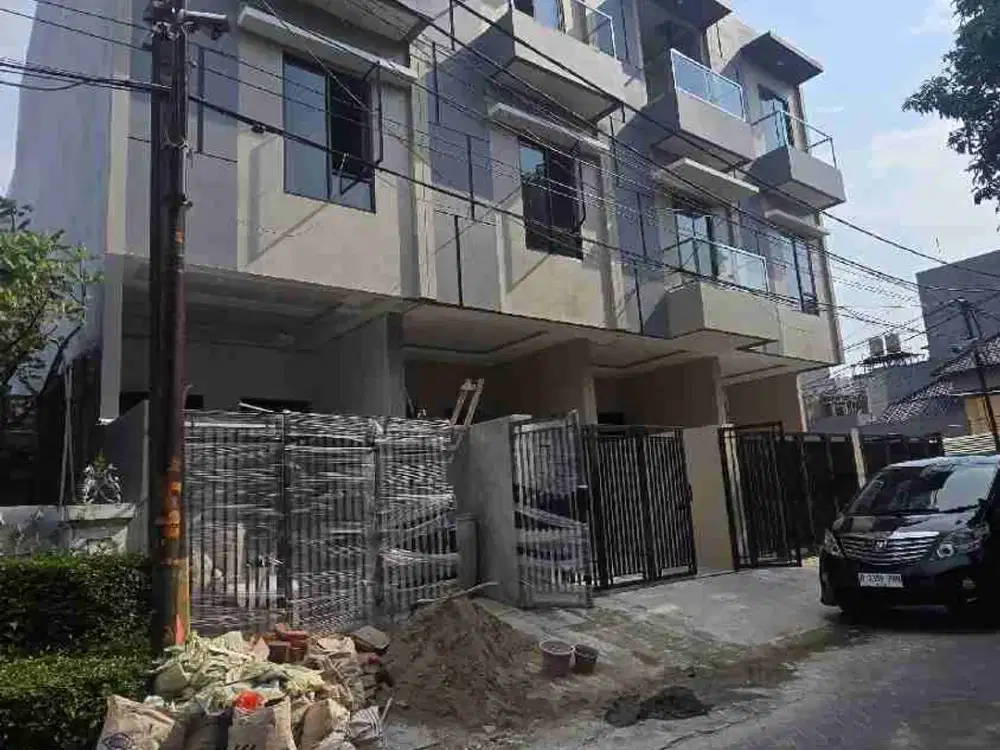 RUMAH BARU 3 LANTAI DURI KEPA