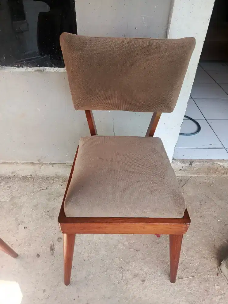 Jasa Reparasi kursi makan