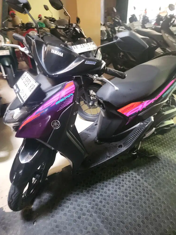 Gear 125cc hitam ungu 2024 kondisi mulus  gbm