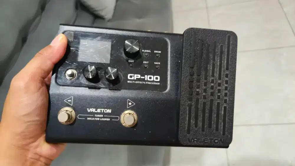Efek gitar valeton gp-100