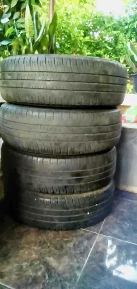 Ban bekas dunlop