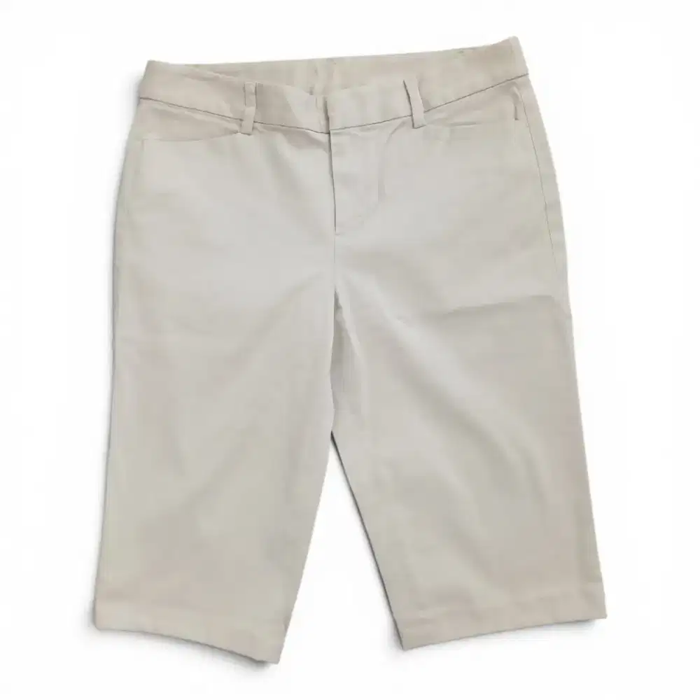 Celana pendek uniqlo