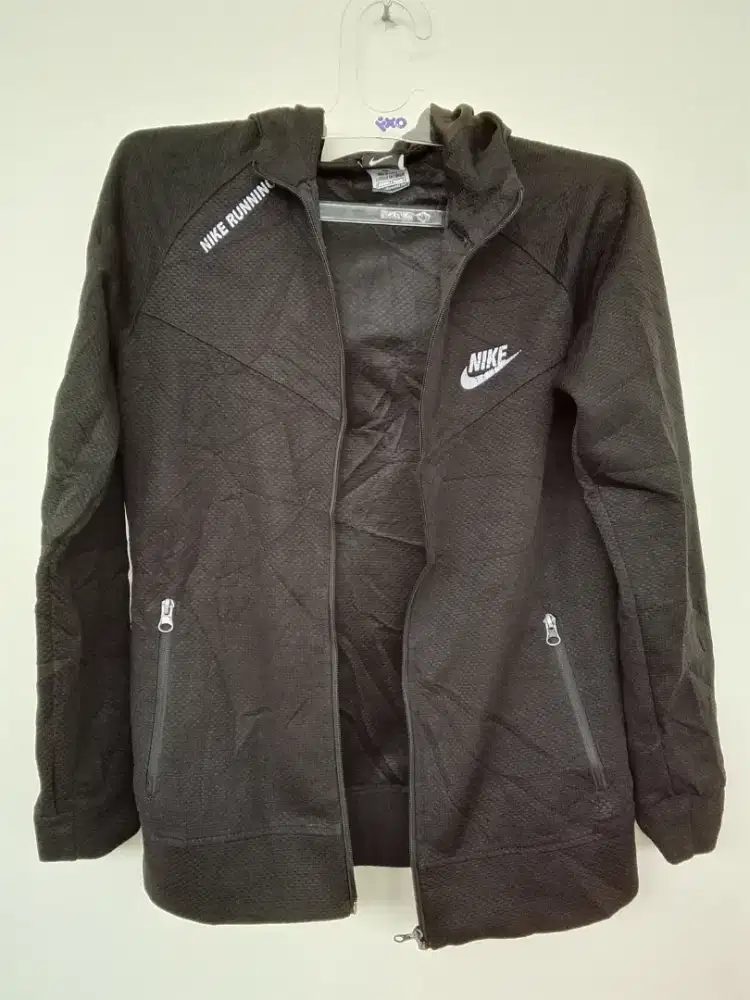 Jaket olahraga Nike original