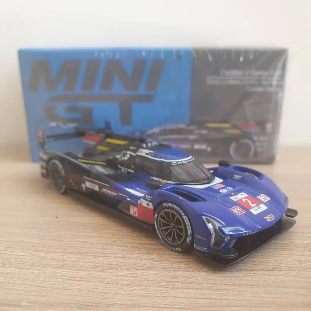 Mini GT 716 Cadillac V-Series.R #2 1/64 (2023 Le Mans 24 Hrs 3rd)