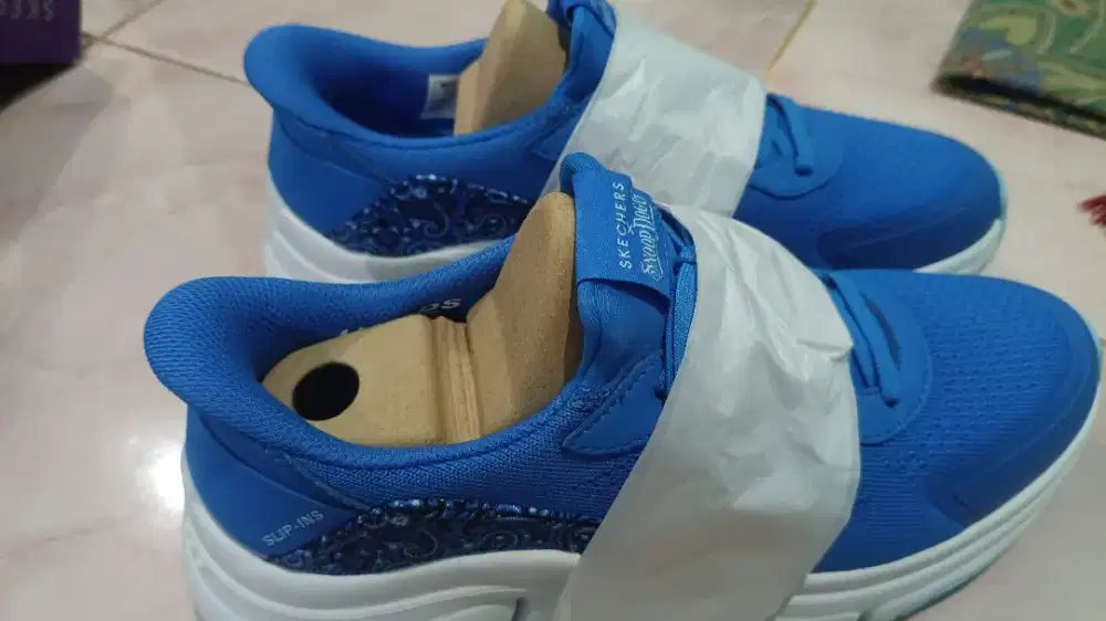 Sepatu sketcher snoop dogg