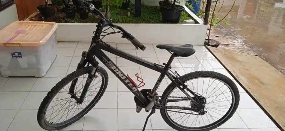 Sepeda United XC 72