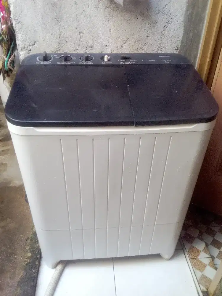 Mesin cuci Toshiba