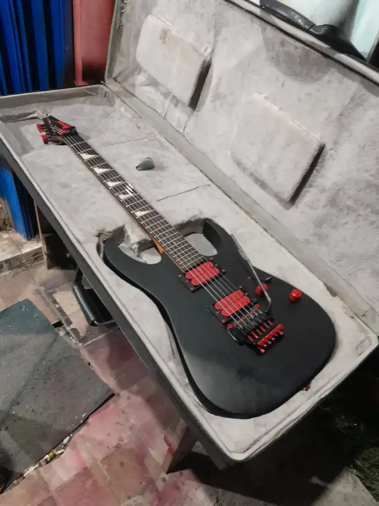 Gitar Listrik IBANEZ