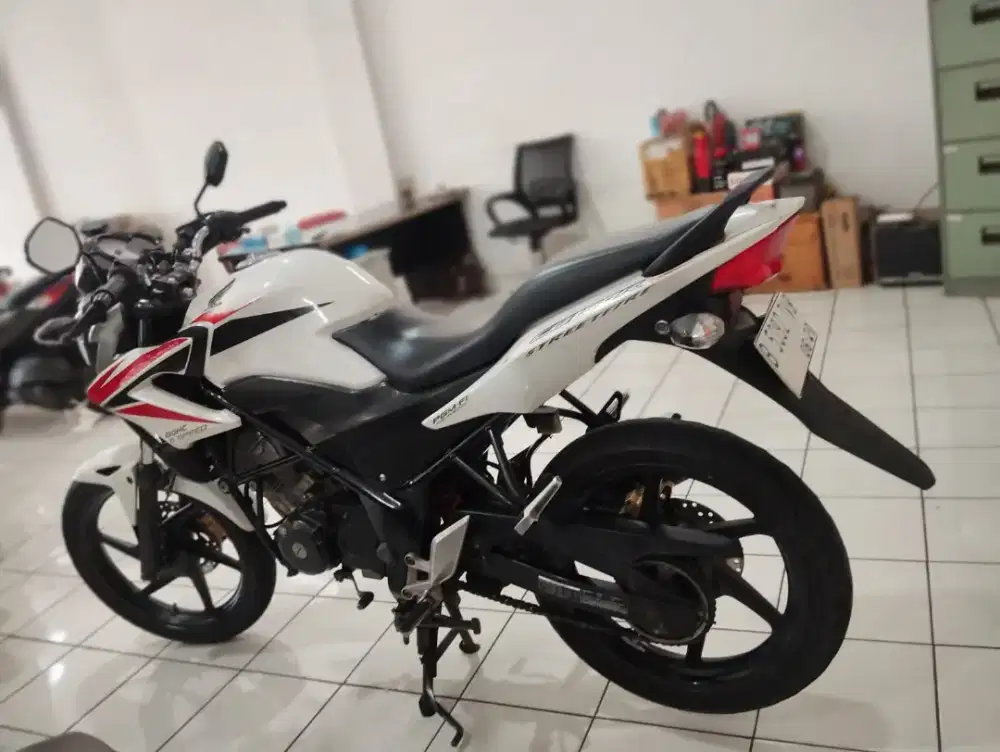 Dijual cepat cb150r