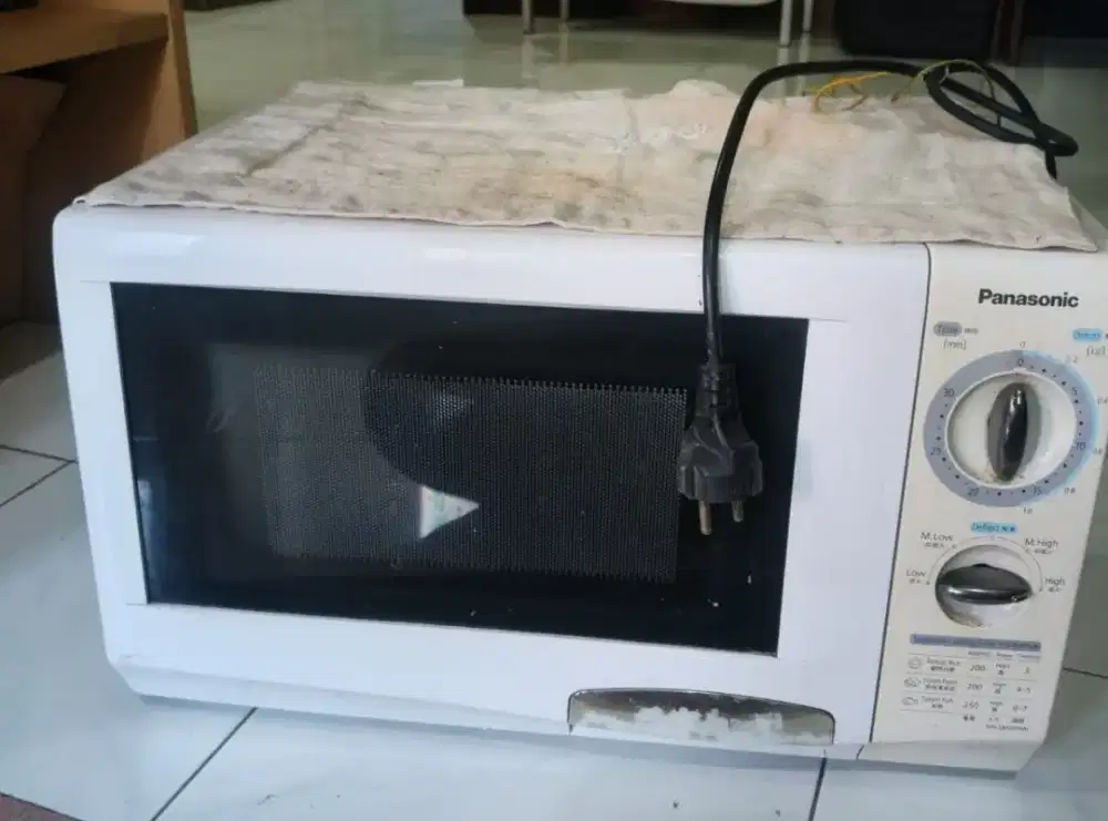 Microwave Panasonic 209 W