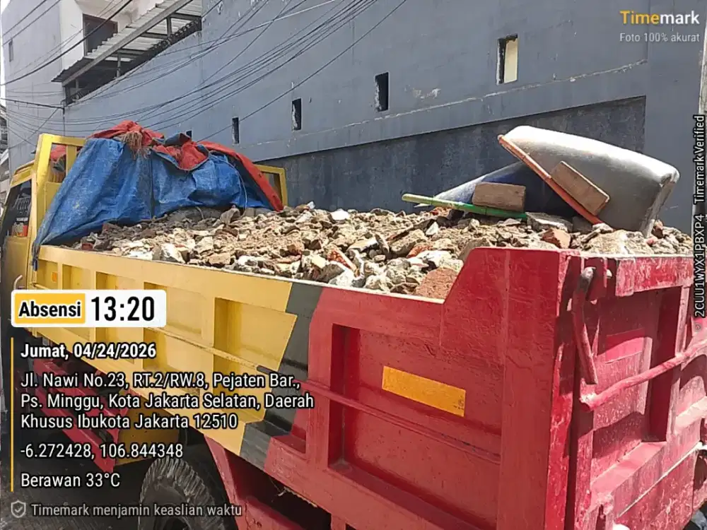 Jasa angkutan puing dan buang sampah