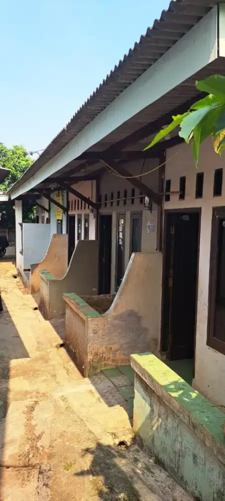 Rumah second dijual+3kontrakan(490jt) Pekapuran Cimanggis Depok
