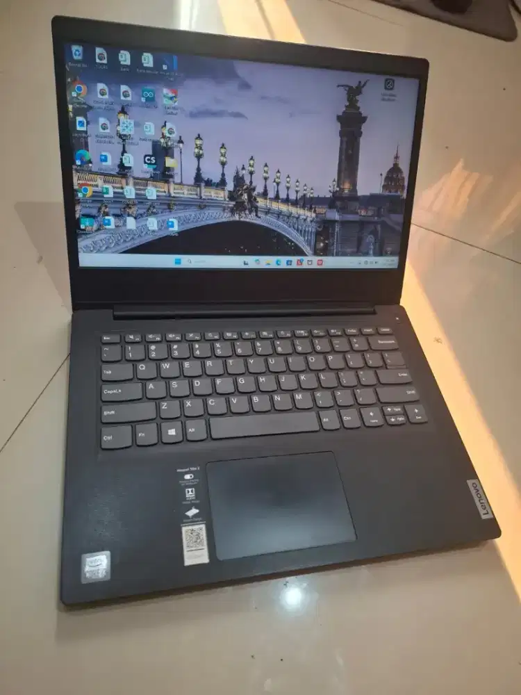 Lenovo slim 3 core i3 gen 10th ram 4gb ssd 256gb