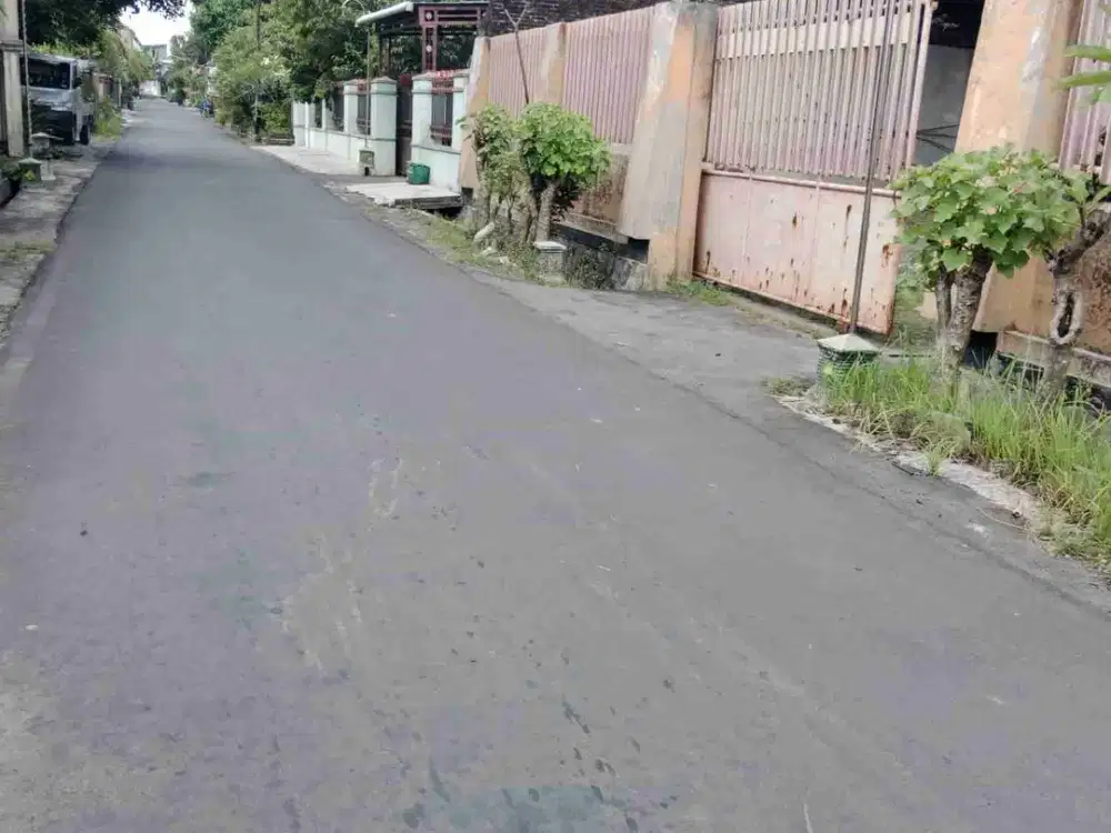 Pekarangan murah & strategis luas 500m² muka 20m, 5 menit dari UNS Solo, dekat jalan Raya Lawu, Palur Mojolaban Sukoharjo :
