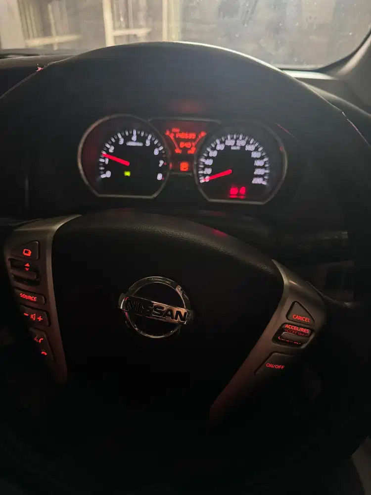 Nissan Grand livina 2013 Bensin
