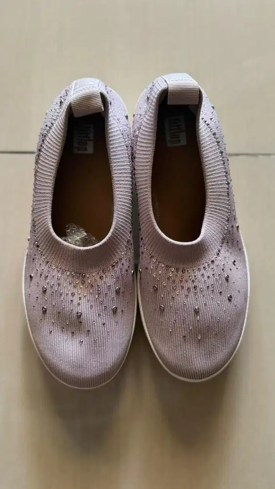 Sepatu casual fitflop original