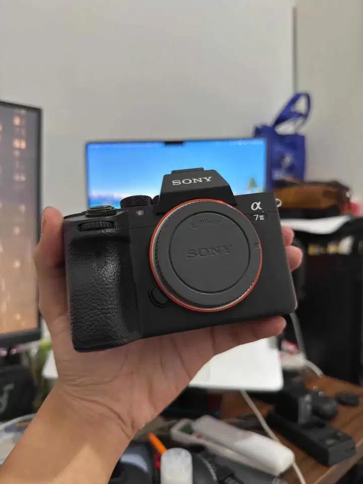 Dijual Sony A7 Mark III + Free Smallrig Cage