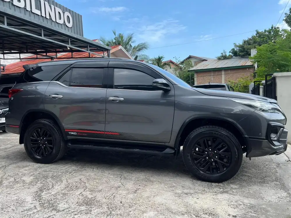 Fortuner VRZ TRD Kick Sensor 2019