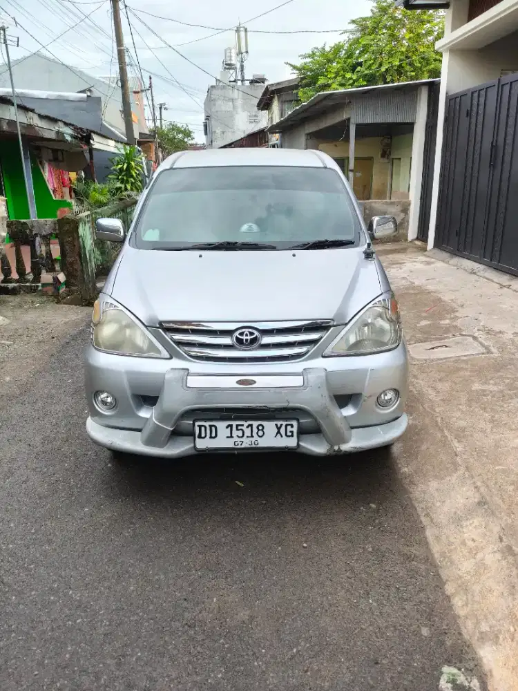 Avanza matic 2005 km 111 rbu