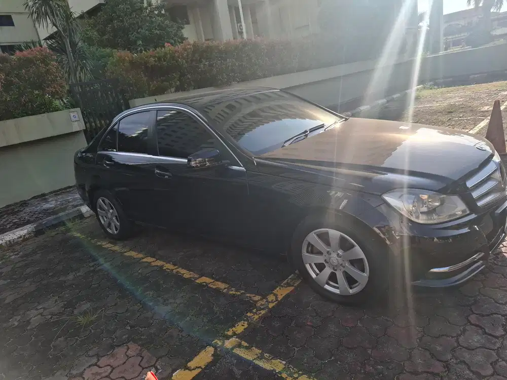 Mercedes  C200 2013