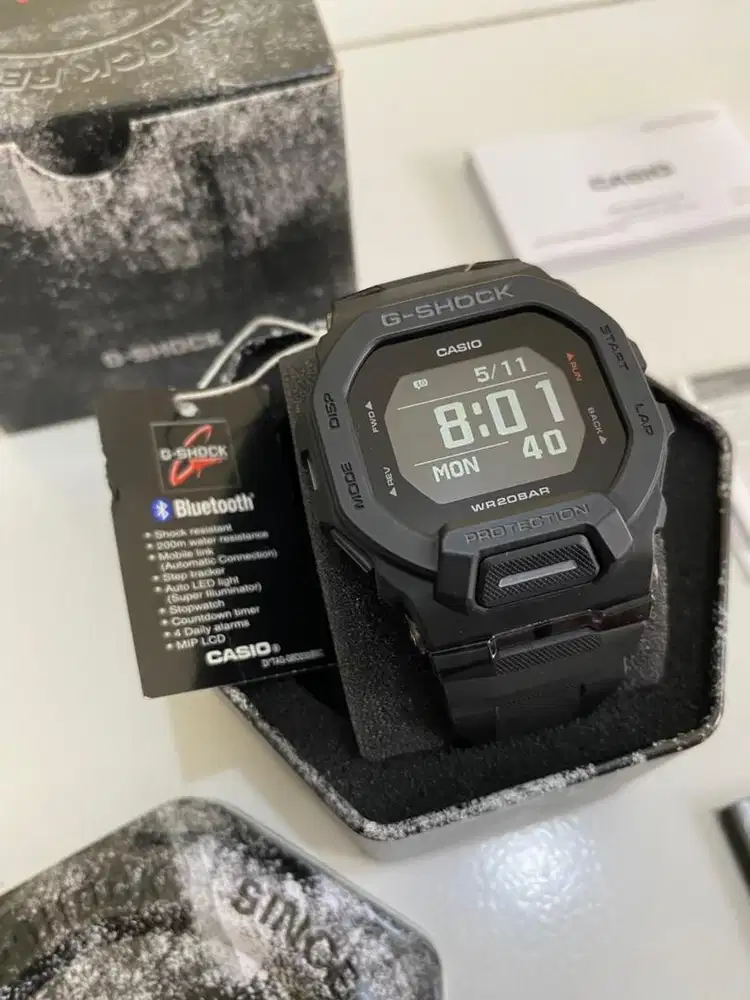 Jam tangan Casio G-Shock GBD-200 Black digital dial