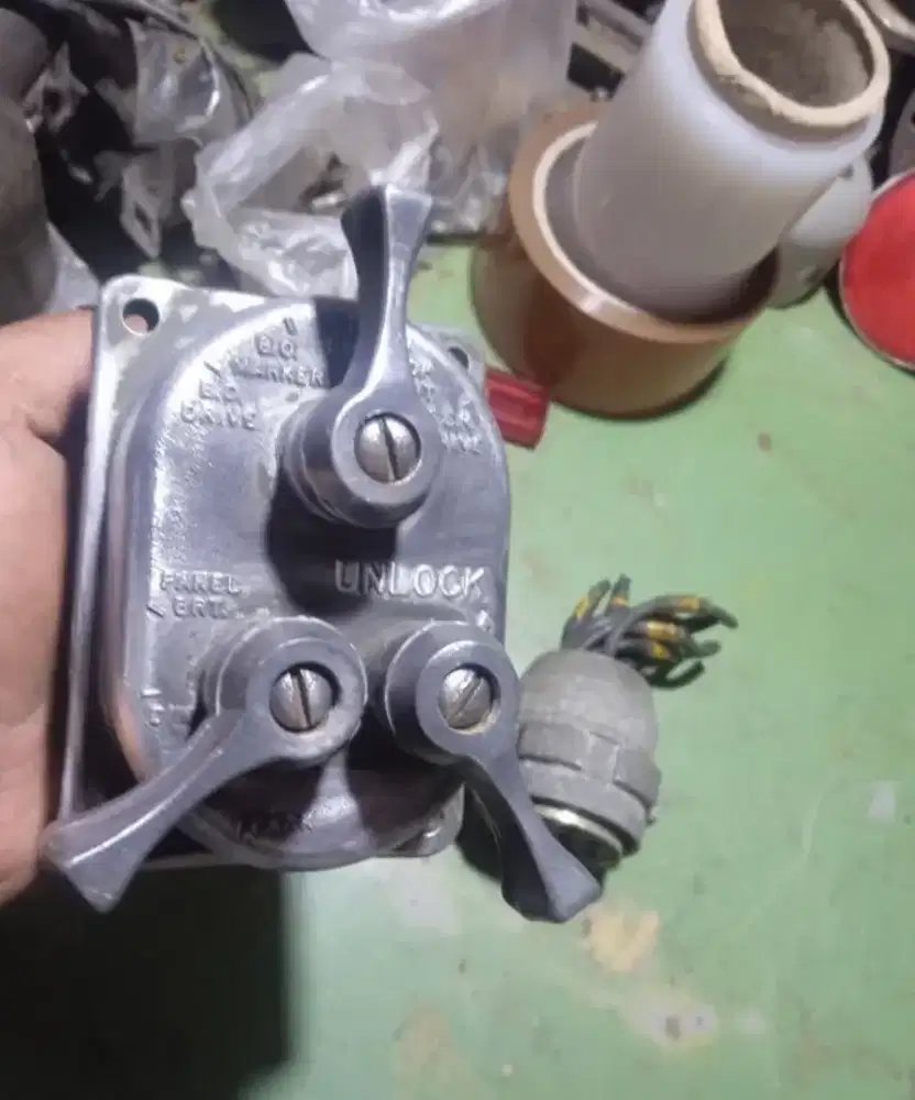 Jual Unlock / saklar lampu Jeep